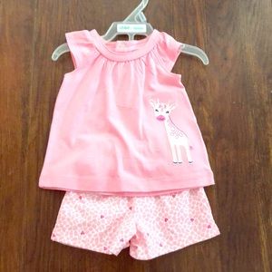 Newborn outfit with shorts and tank top